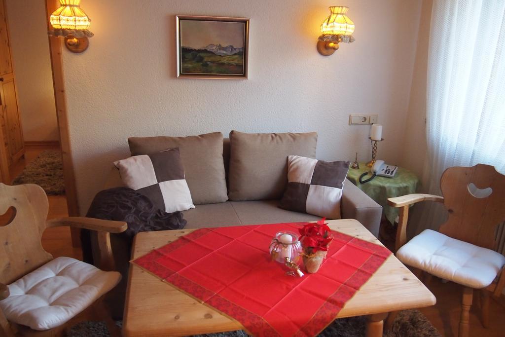 Appartamento Haus Bergwelt Grän Esterno foto