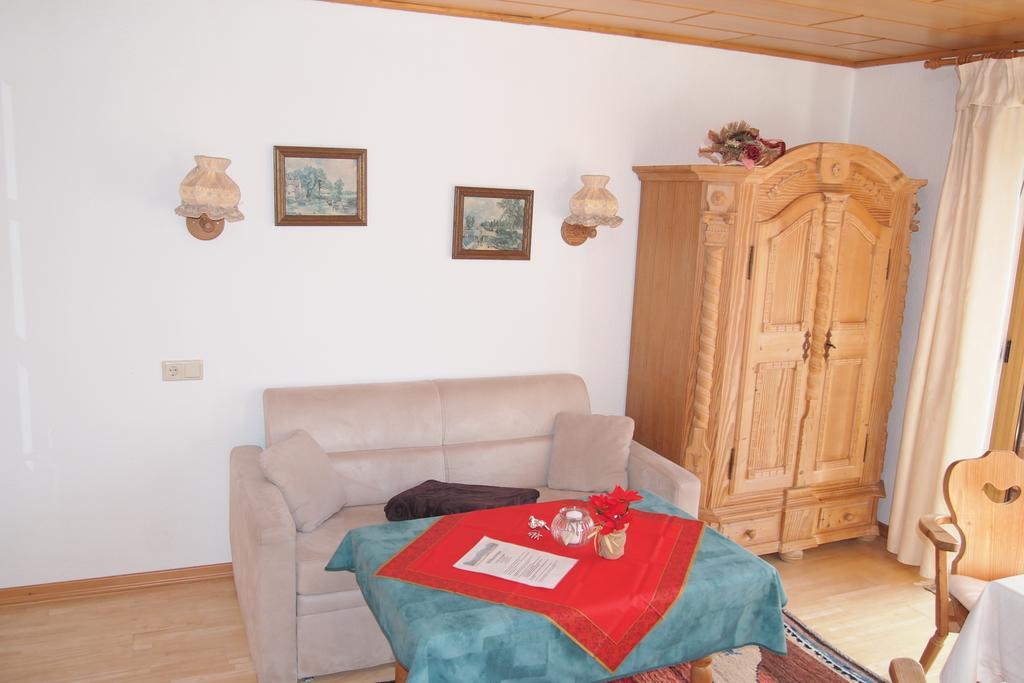 Appartamento Haus Bergwelt Grän Camera foto