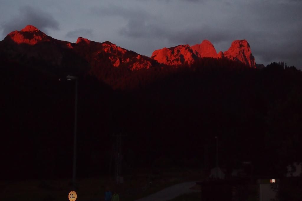 Appartamento Haus Bergwelt Grän Esterno foto
